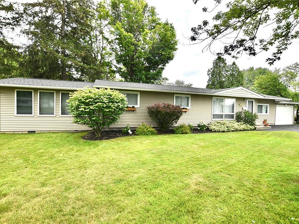 1st image of 126 Grandy Dr