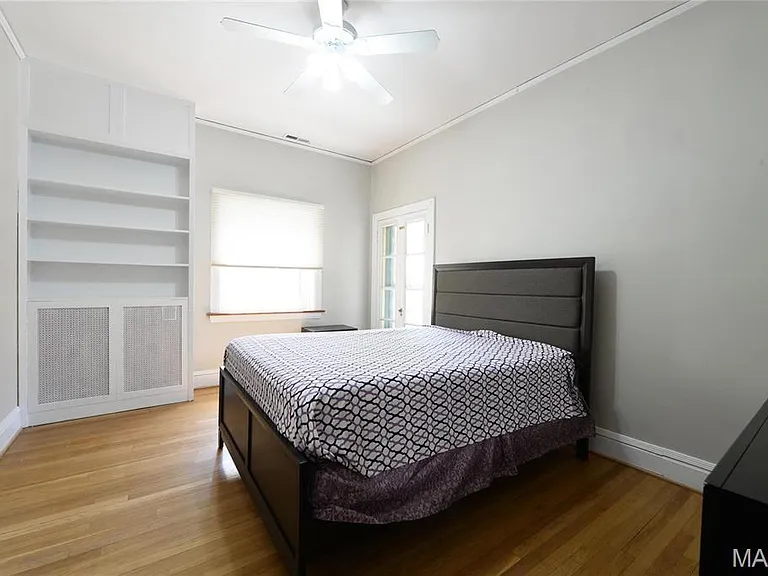 8045 Watkins Dr — Photo 36