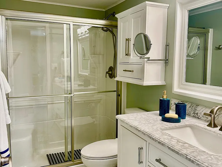 2721 Garden Dr N #105 — Photo 21