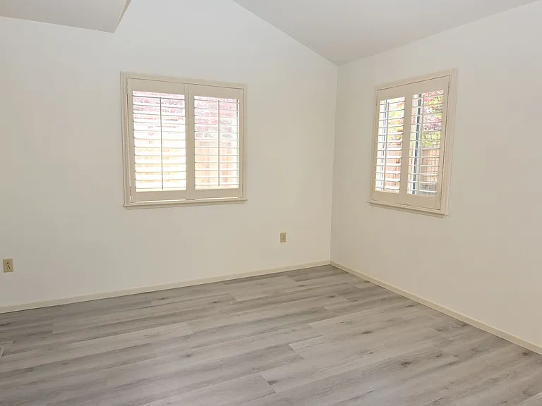 1105 Vista Pointe Cir — Photo 7