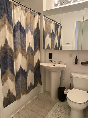 Rented by R New York | media 14