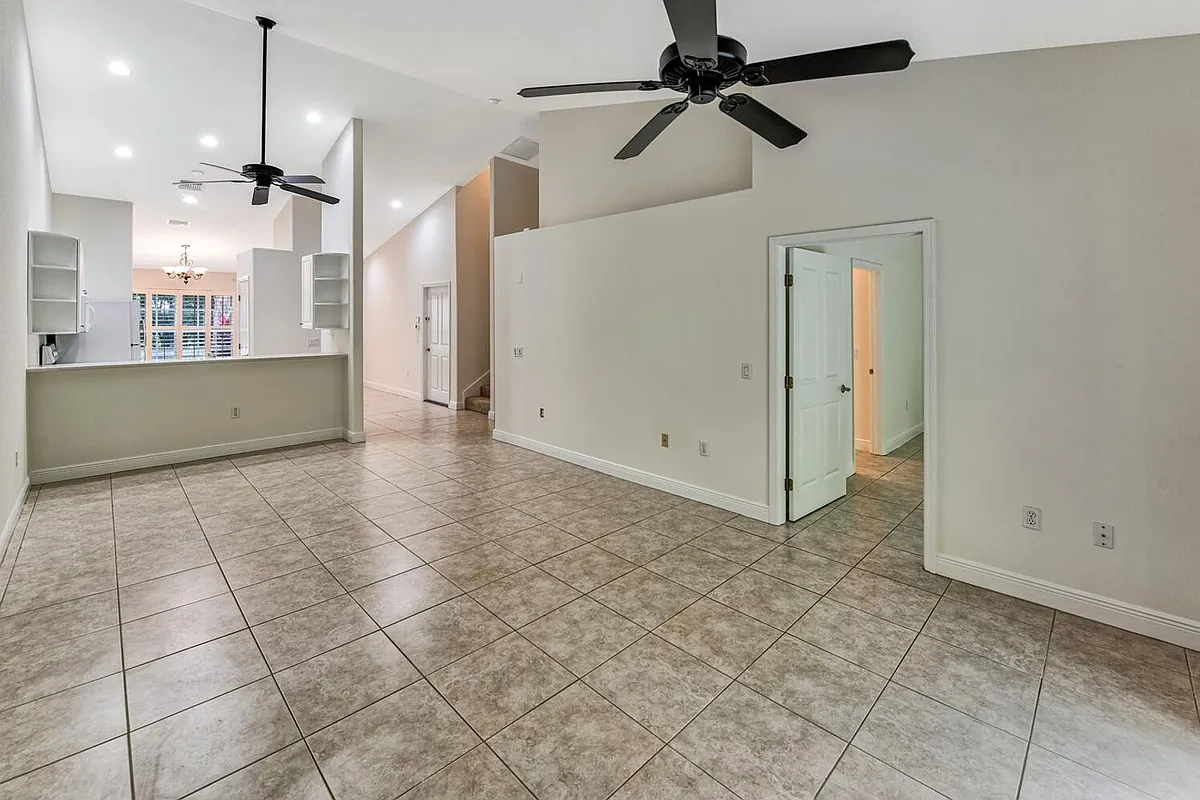 Building Photo - 3555 Avion Woods Ct #503