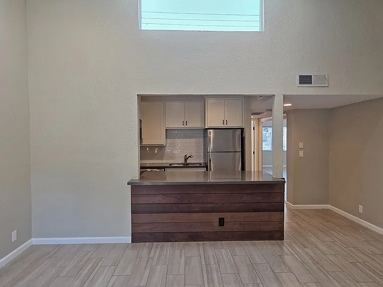 2222 I St #15 — Photo 10