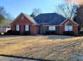 1100 Leeward Dr SE, Huntsville, AL 35803