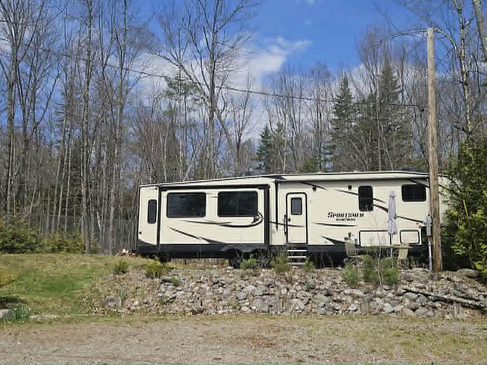 1st image of 211 Loon Cove Road