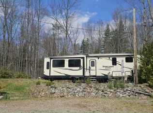 211 Loon Cove Rd, Hartland, ME 04943