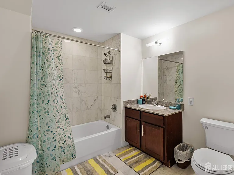 110 Somerset St #2205 — Photo 14