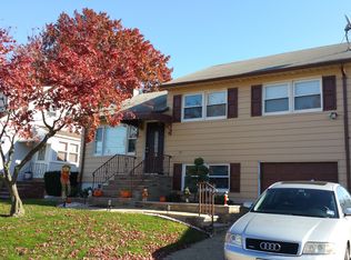30 Taylor Ave, Carteret, NJ 07008