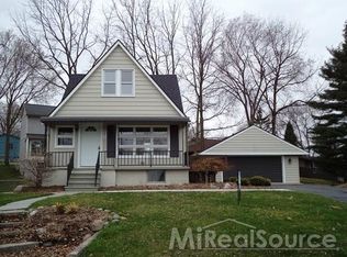 741 Otter Ave, Waterford, MI 48328