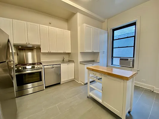 Rented by Brown Harris Stevens | media 12