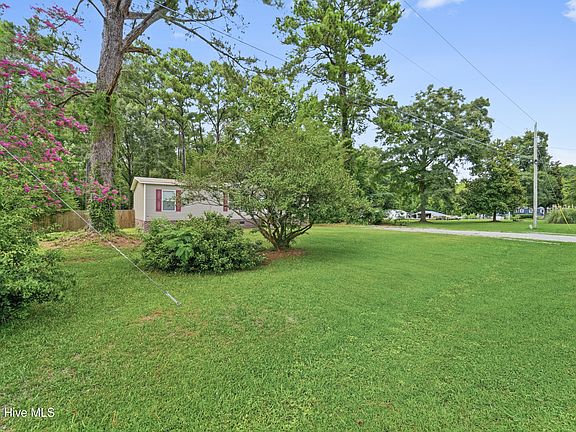 3rd image of 212 Selover Avenue