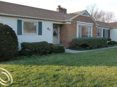 1128 Bower St, Howell, MI, 48843