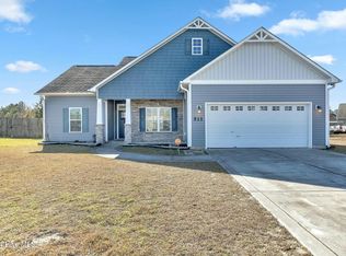 521 New Hanover Trl, Jacksonville, NC 28546