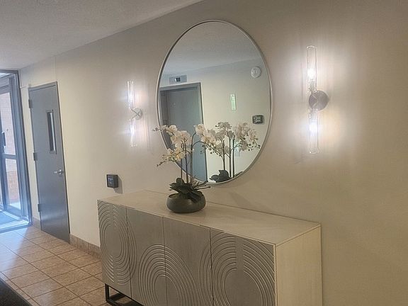 3rd image of 1115 S Plymouth Ct APT 113