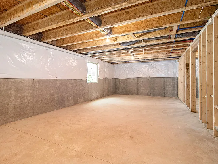 1624 Autumn Ridge Ln — Photo 20