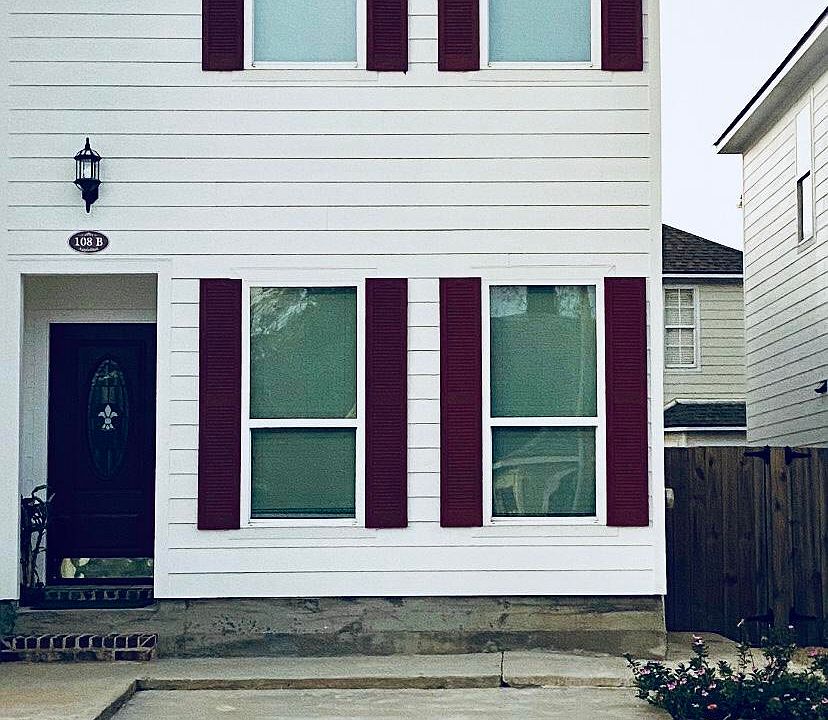 1st image of 108B Appleoak Ave