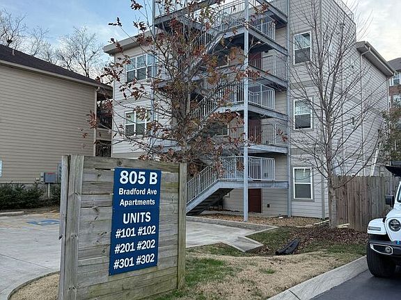 2nd image of 805 Bradford Ave #302