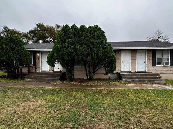 722 N Broadway St, Post, TX 79356