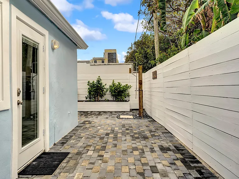 12 Briny Breezes Blvd — Photo 5