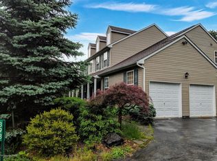 393 Shawnee Valley Dr, East Stroudsburg, PA