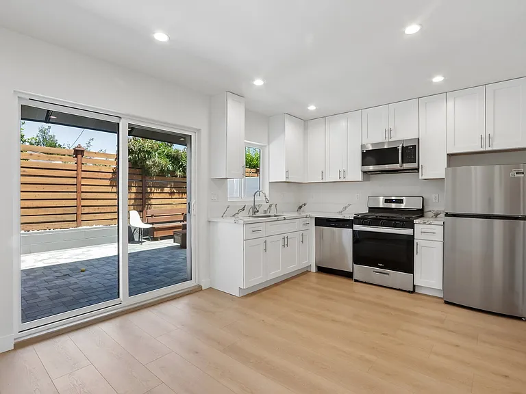 5516 Farna Ave #ADU — Photo 9
