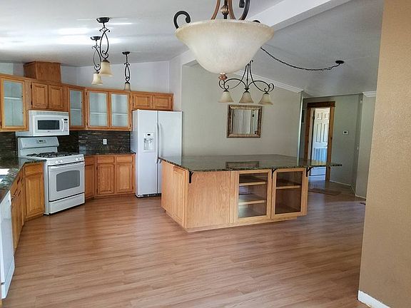 Island to Die For 8 ft