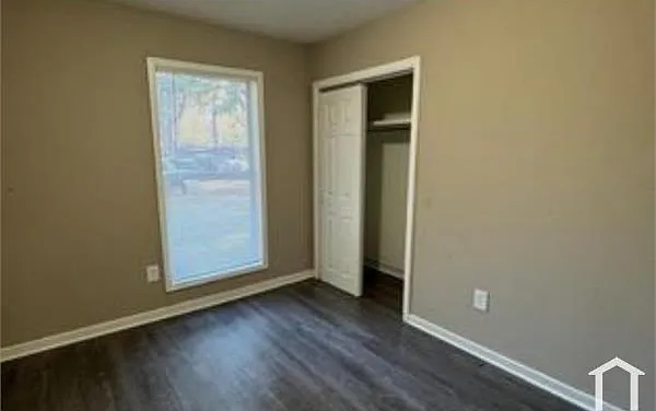 1011 Fairway St — Photo 8
