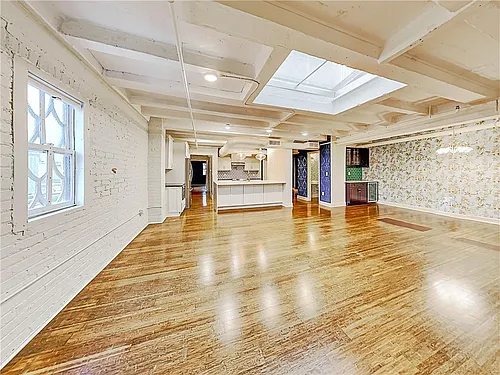 32 Peachtree St NW Photo 1