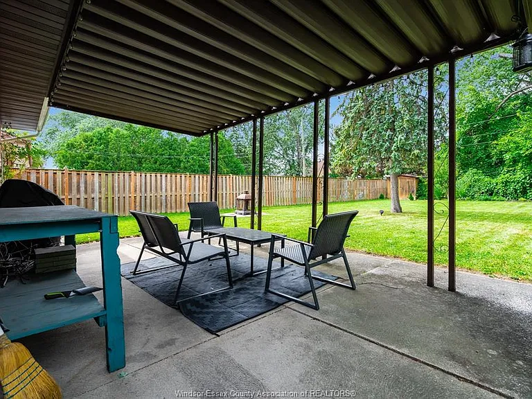 1342 Marlborough Blvd — Photo 30
