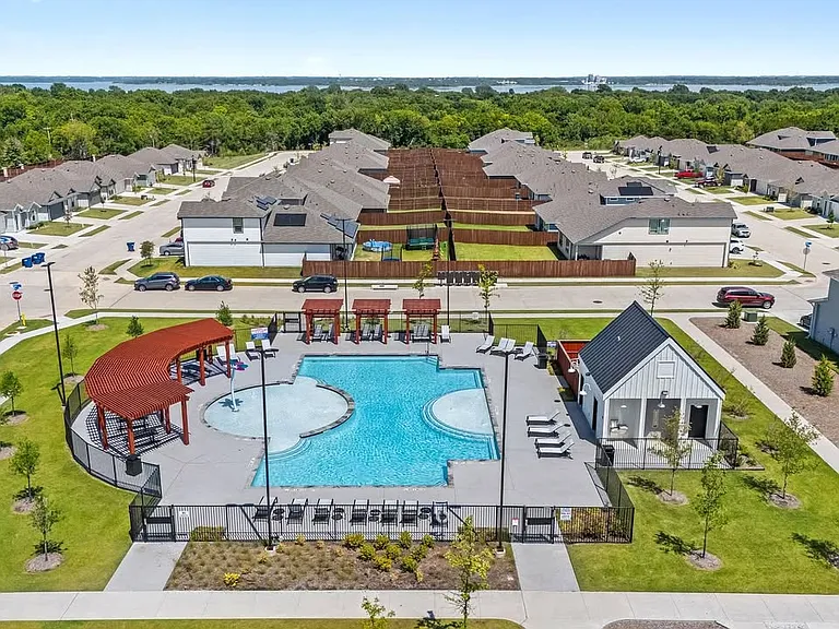 6301 Surfside Dr — Photo 27