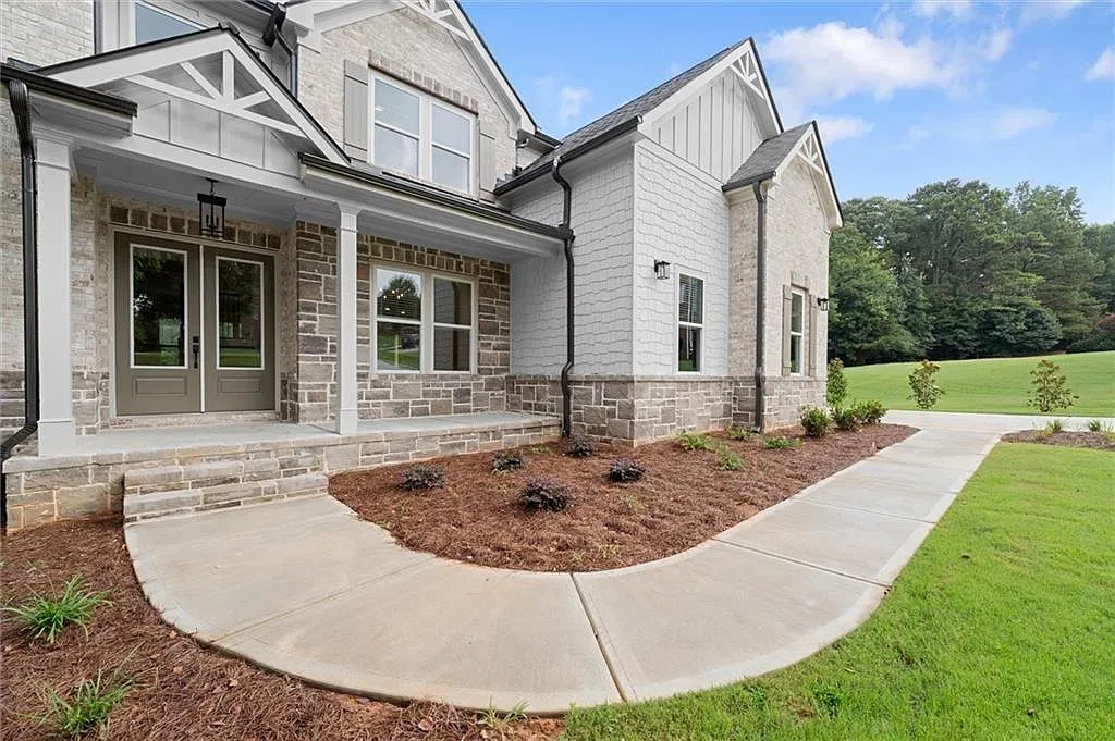 5 bed, 4.5 bath, 4200 sqft, $5,450 — Photo 3
