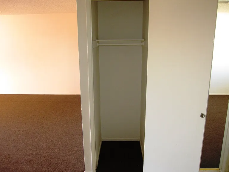 13415 Kornblum Ave #3 — Photo 12