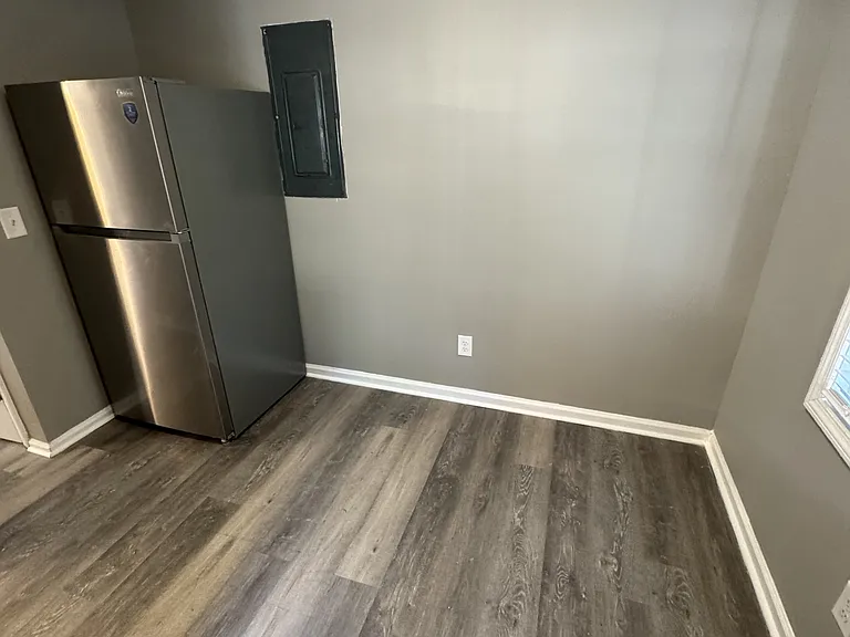 113 Aqua Ct — Photo 4