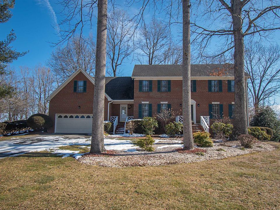 1st image of 250 Patricia Ln NE