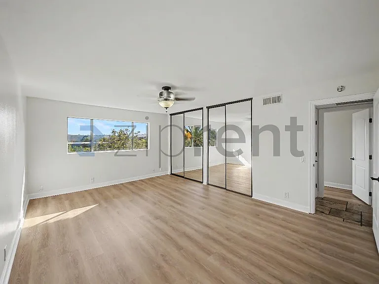 1701 Anacapa St #30 — Photo 14