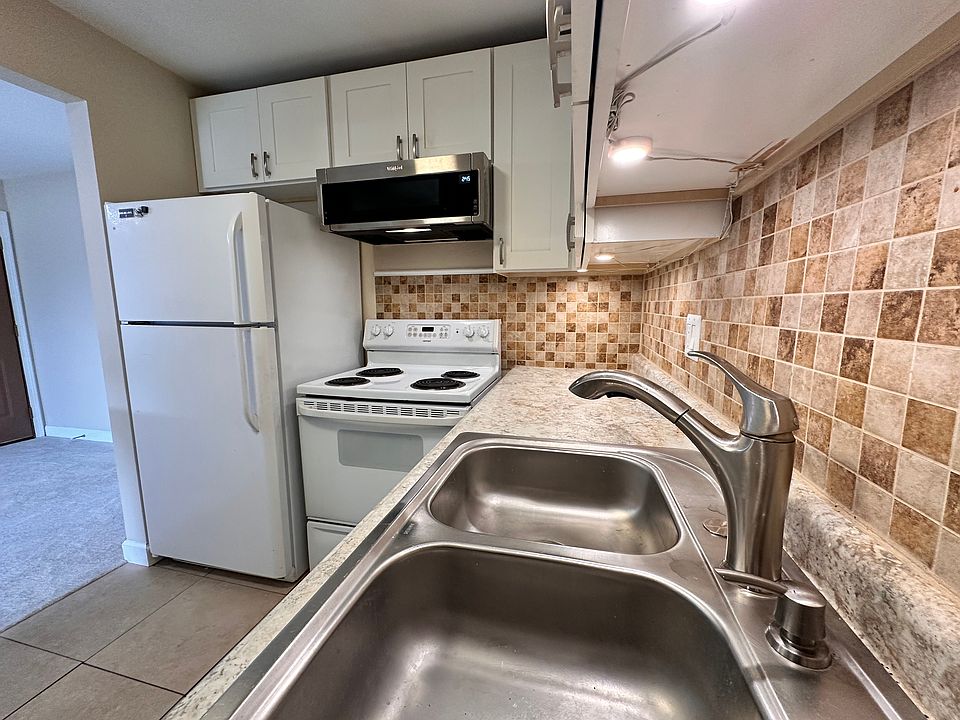 1st image of 1544 E Palmer Ln APT 1B