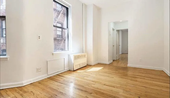 Rented by Compass | media 21