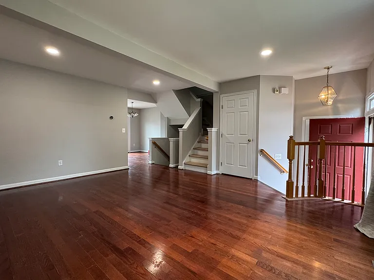 6203 Bella Dr — Photo 3
