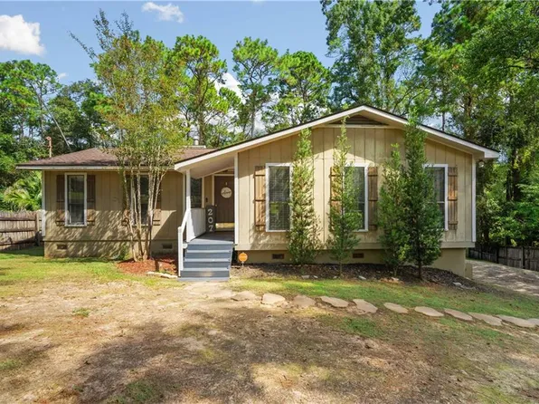 207 Ridgewood Dr, Daphne, AL 36526