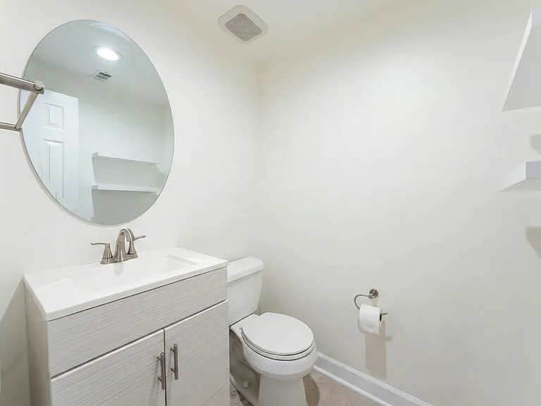 235 King St #1 — Photo 14
