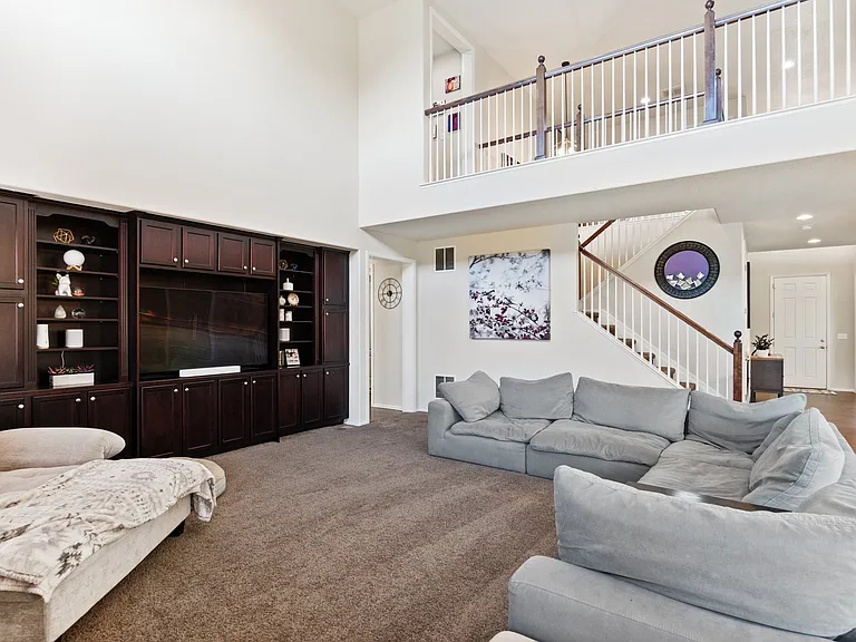 12065 Blakeford St — Photo 4