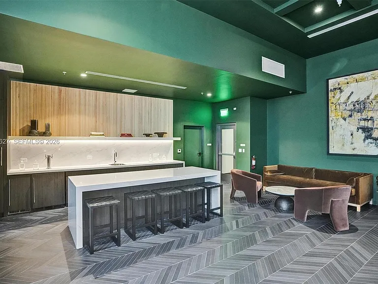 11 NE 6th St #712 — Photo 31