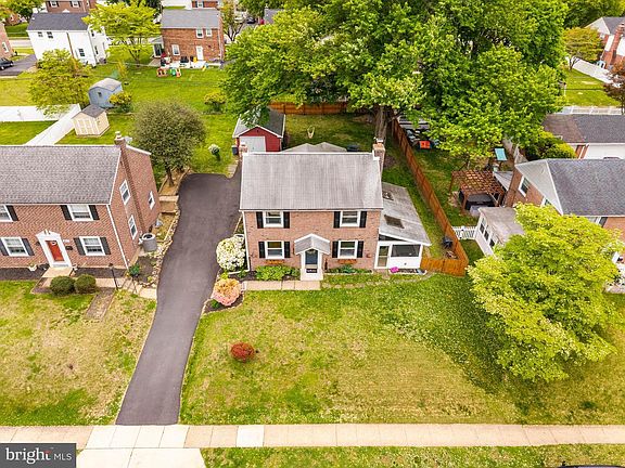 2nd image of 465 Briarhill Rd