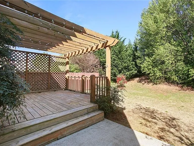1650 Leyland Dr NW — Photo 6
