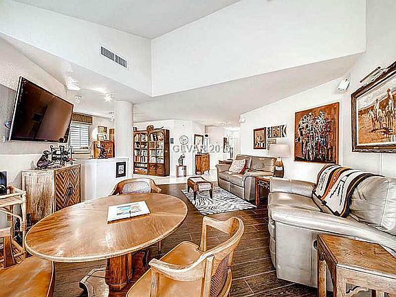 3rd image of 3605 Laguna Del Sol Dr #3