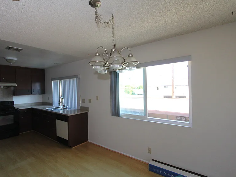 14 El Dorado St #12A — Photo 6