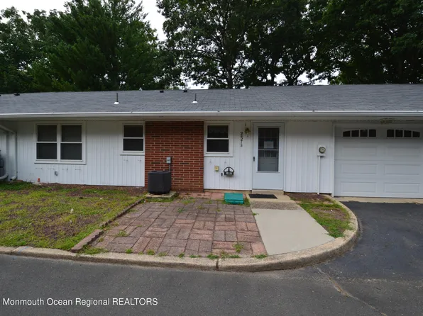 257B Jefferson Court, Lakewood, NJ 08701