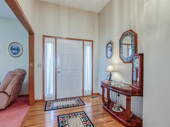 5th image of 3827 N 123rd St