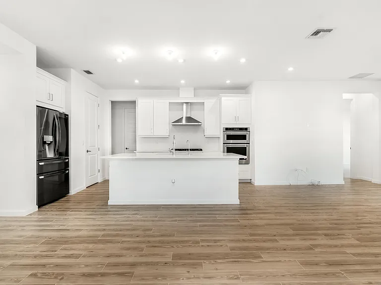 10638 SW Hensley St — Photo 12