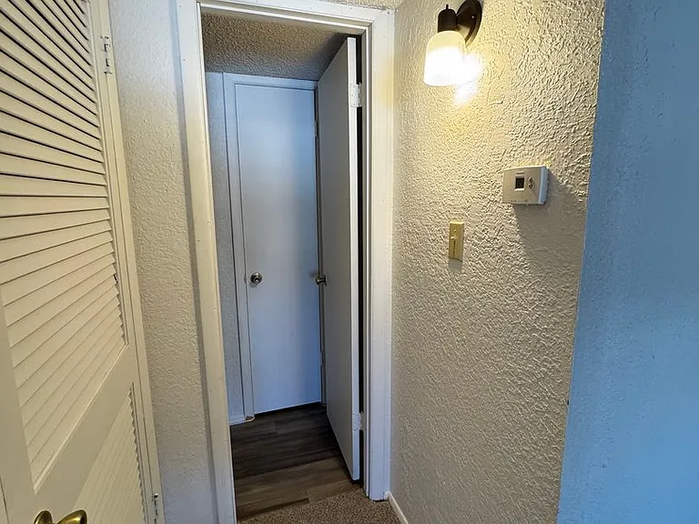 Pheasant Run Apartments — Photo 17